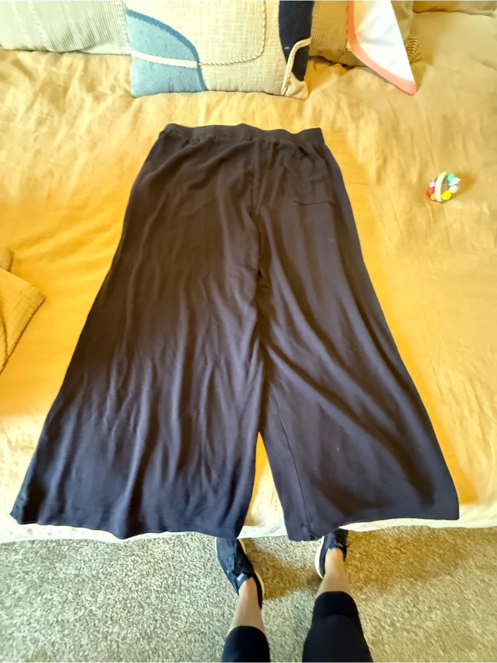 Bleusalt Wide-Leg Culotte Pants - Picture 4 of 6